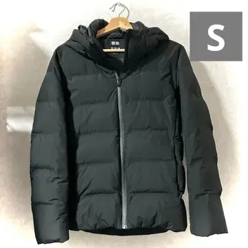 유니클로 심리스 다운 자켓 블랙 S