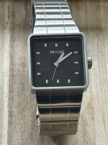 닉슨 NIXON 손목시계 실버 아날로그 작동품