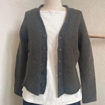 모 100% 다크 그린 가디건