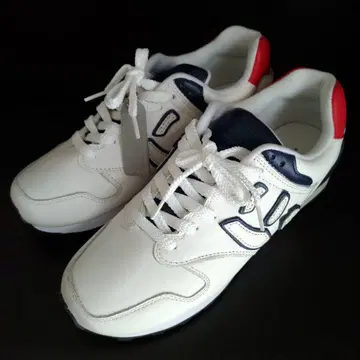 Sangacio 뉴즈 트리코롤