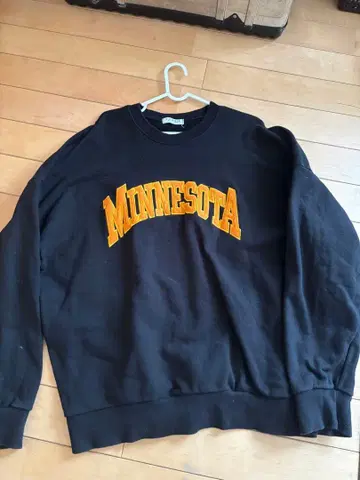 MINNESOTA 자수 칼리지 맨투맨 L 사이즈 블랙