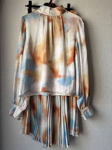 새상품급 블라우스&플리츠 스커트 셋업