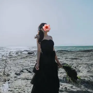 블랙 컬러 드레스