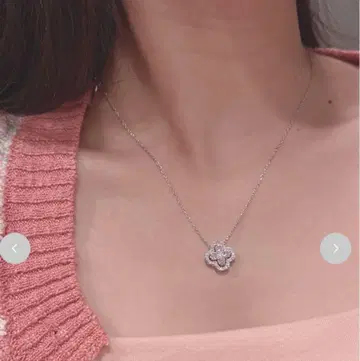 sassy angel clover flower necklace PINK