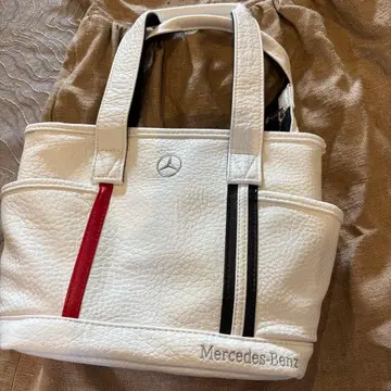 Mercedes-Benz 화이트 토트백
