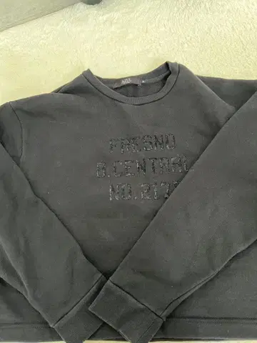 블랙 맨투맨 트레이닝복 AZUL