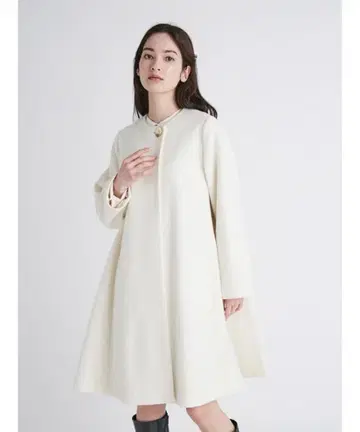 셀포드 노카라 A라인 코트 아이보리