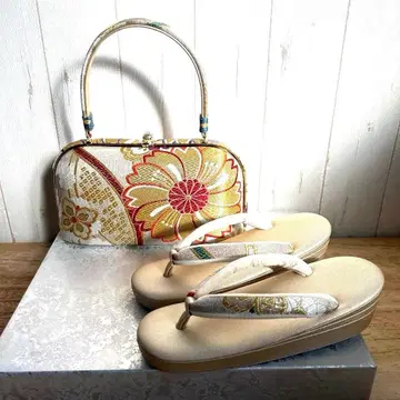 성인식 백 조리 골드 컬러 상자 포함