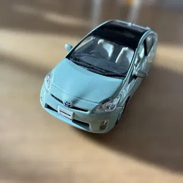 도요타 프리우스 1/30 스케일 미니카 그린