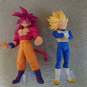 제일복권 드래곤볼 초사이어인4 손오공 초사이어인3 베지터 피규어 세트