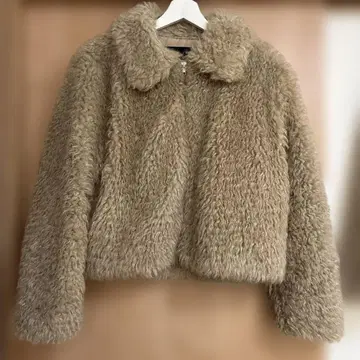 OHOTORO 오오트로 베이지 보아 자켓 크롭 기장