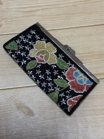 Prince 화지갑 가마구치 꽃무늬 비즈 자수