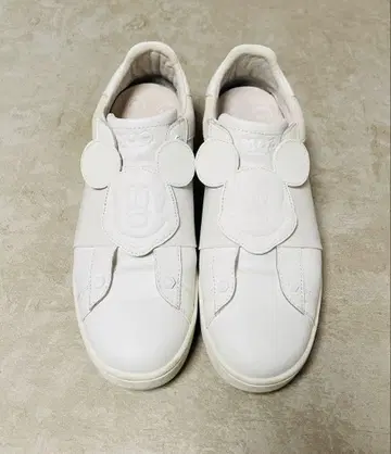 1PIU1UGUALE3 미키 사이즈 26cm