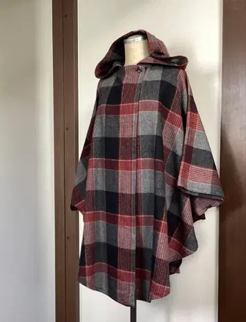 오리지널 핸드메이드 1점 한정 울 체크 무늬 후드 부착 케이프 코트 판초