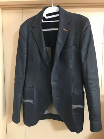 누디진 코팅 자켓