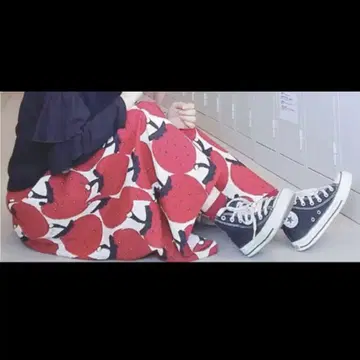 peu pres 푸프레 딸기 프린트 플레어 스커트