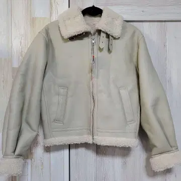 SLY 크림색 양가죽풍 퍼 옷깃 자켓