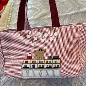 패밀리어 베어 디자인 토트백 빨간색