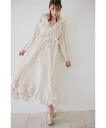 COCODEAL 프릴 롱 원피스 사이즈 2 아이보리 (페치 원피스 포함)