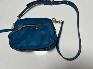 마크 제이콥스 파랑 숄더백