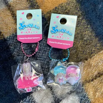 새상품 레어 산리오  키링 키키라라 마론 크림