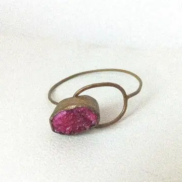 놋쇠 핑크 크리스탈 뱅글 유라쿠초 마루이에서 구매