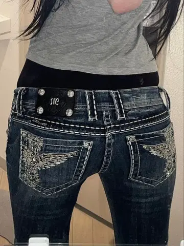 miss me 미스미 데님 팬츠 플레어 자수 큐빅 스티치