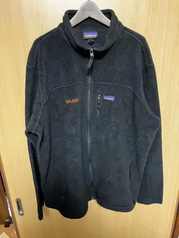 18년산 파타고니아 신틸라 지퍼 자켓 블랙 플리스 XXL