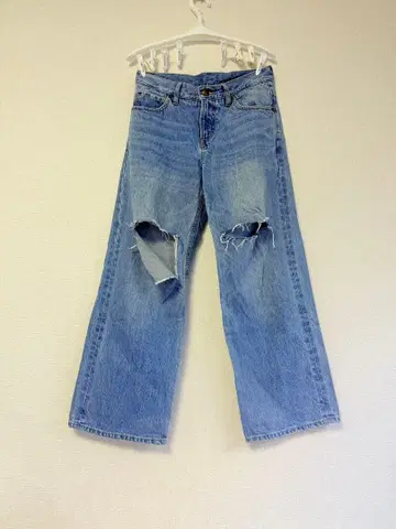 ALEXIA STAM 데미지 가공 데님 팬츠