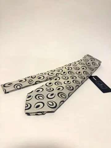 프랑코 바시 넥타이