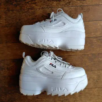 FILA 통굽 스니커즈 25cm