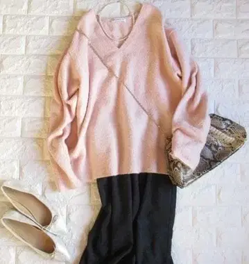 유나이티드 애로우즈 BEAUTY&YOUTH 부클레 V넥 니트 핑크