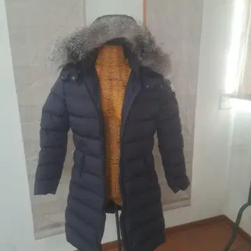 MONCLER 네이비 롱 다운 자켓 퍼 포함