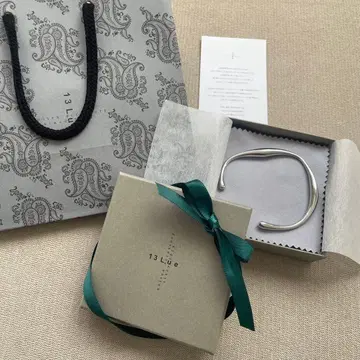 13lue Deformation bangle 기프트 박스 포함