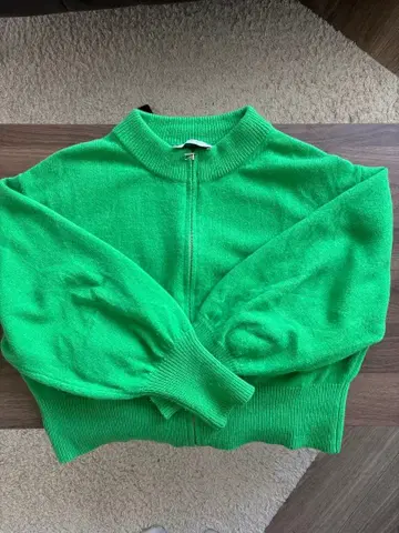 AER 그린 긴팔 니트 스웨터