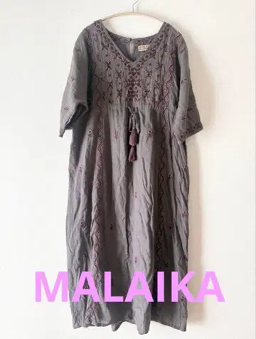 새상품급 MALAIKA 마라이카 꽃무늬 플라워 그레이 자수 원피스