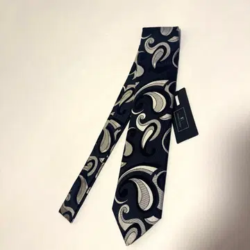 프랑코 바시 넥타이