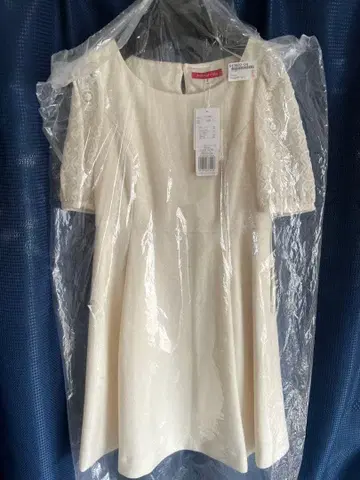 아푸와이저 리셰 백리본 소매 레이스 원피스 화이트