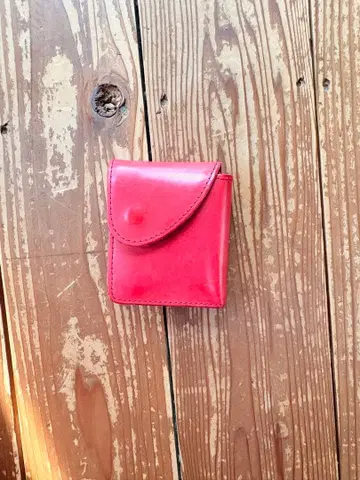 Hender Scheme 빨간색 가죽 지갑