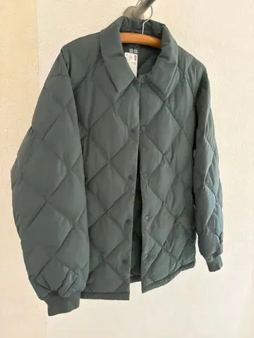 유니클로 퍼프 테크 퀼팅 자켓 XL