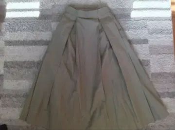 베이지 플리츠 스커트 폴리에스테르 100%