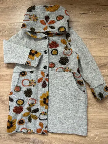 클리닝 완료 꽃무늬 자수 그레이 롱 코트