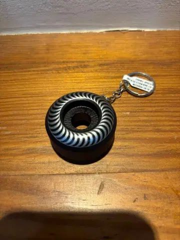 스핏 키링 매트 블랙