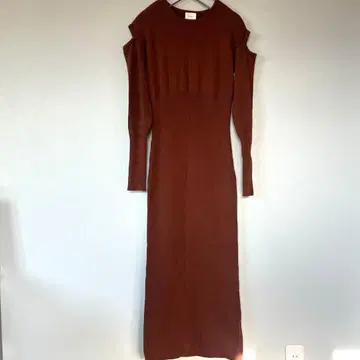 Louren 로렌 숄더컷 니트 원피스