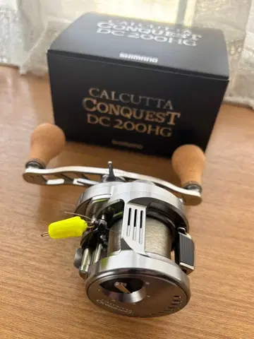 SHIMANO Calcutta Conquest DC 200HG 고메쿠사스