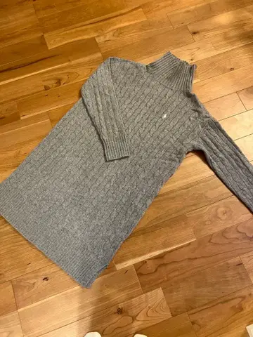 랄프 로렌 캐시미어 혼방 그레이 케이블 니트 하이넥 원피스