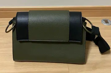 이아파피오네 숄더백 올리브, 블랙