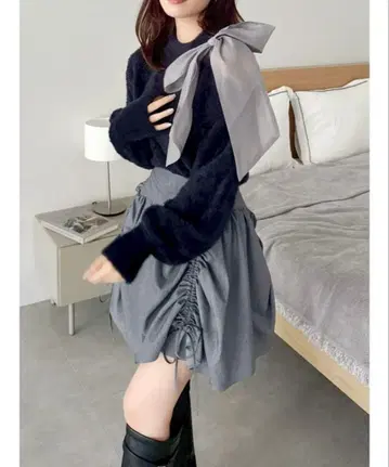 원숄더 미니 샤기 니트탑