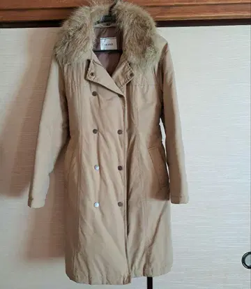 LE JOUR 베이지 다운 자켓