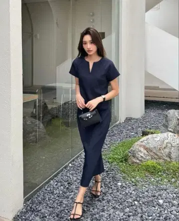 벌스데이 바쉬 반팔 키넥 원피스